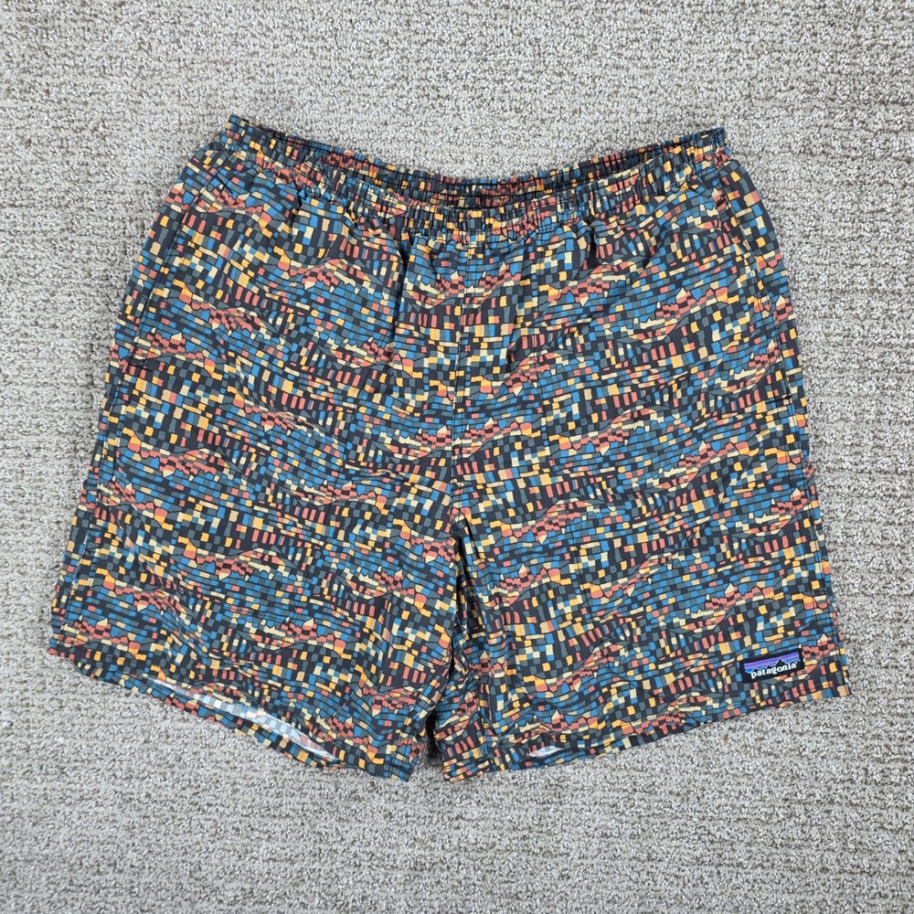 Patagonia Baggies Lined Shorts Mens Medium 7" Inseam Graphic Mountain Print